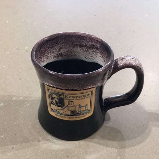 1456 KEWE black mug